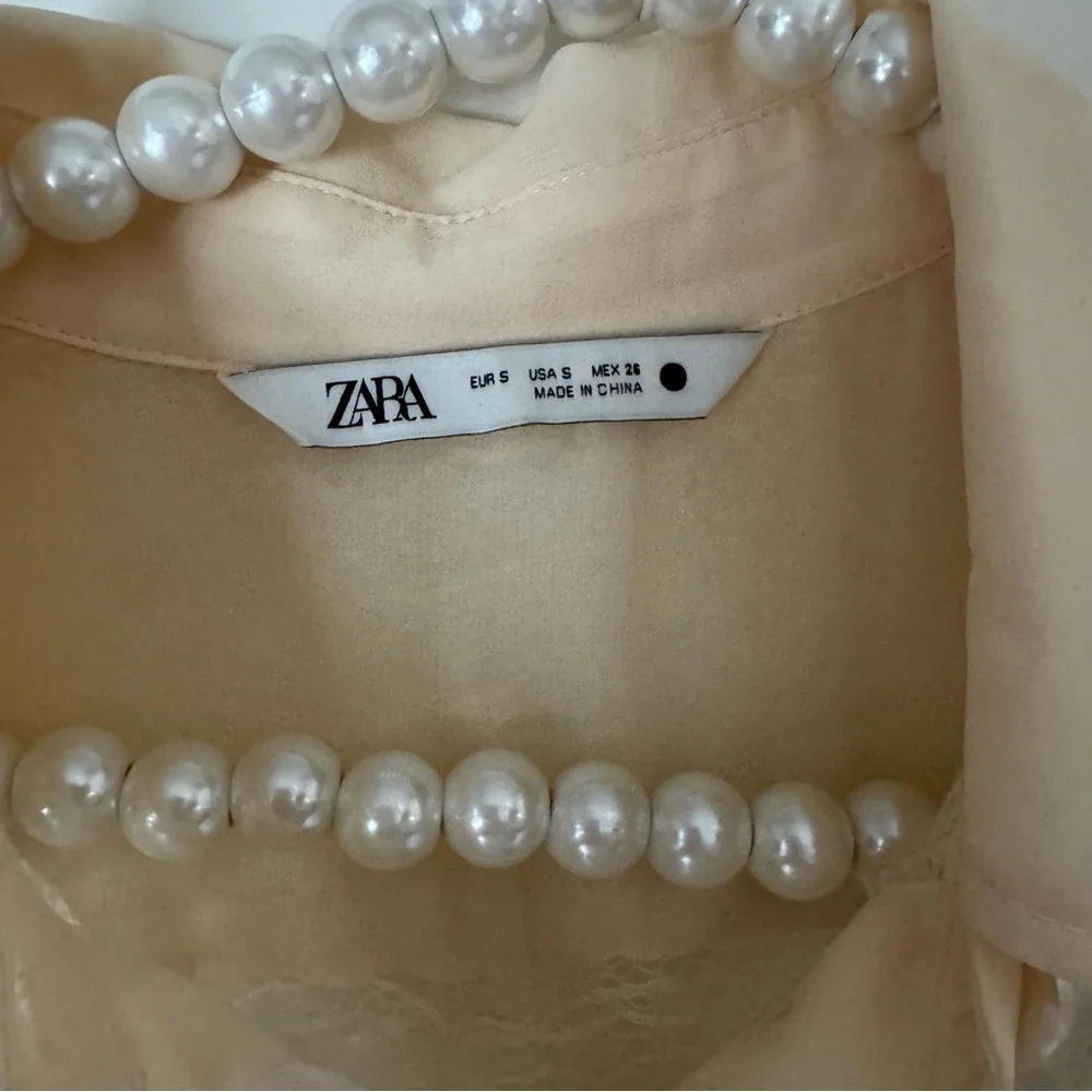 Zara cream sequin button down - Picture 2 of 2